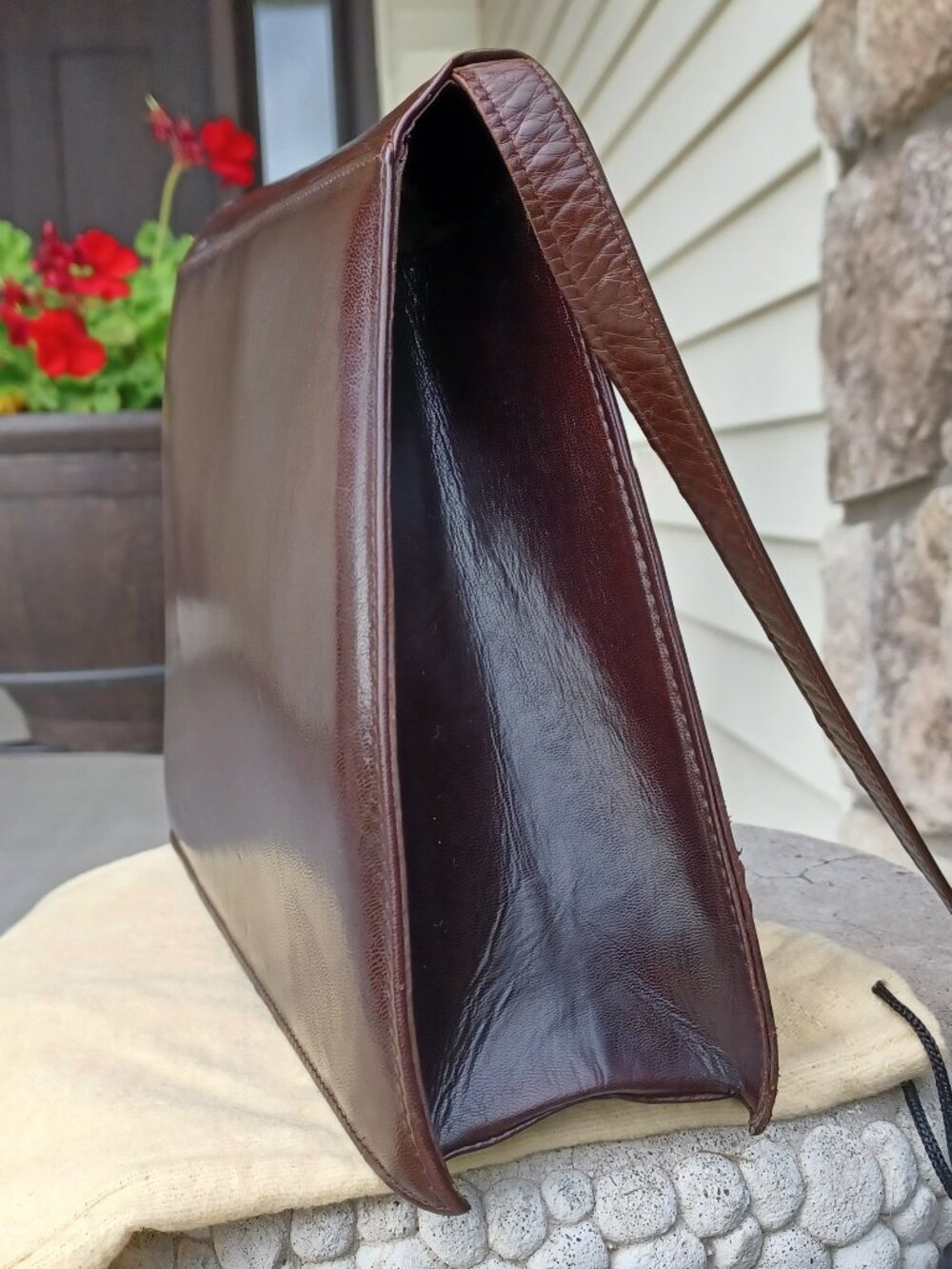 Vintage Charles Jourdan Cross-Body Bag Brown Leather Shoulder Handbag 1970/80s - Picture 4 of 14